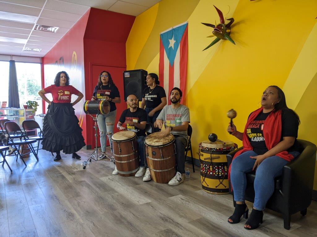 Escuelita Bombera de Corazón Collections Workshop 3